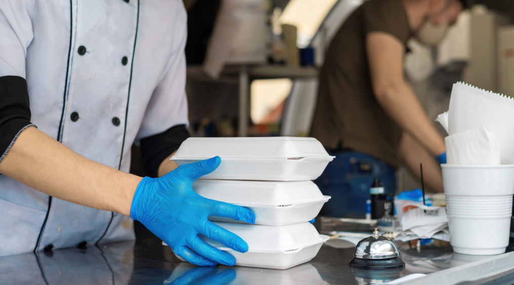 fm44 Profesyonel Mutfak ve Salon Personeli Arasındaki İletişimin Önemi ve Uygulama Yöntemleri