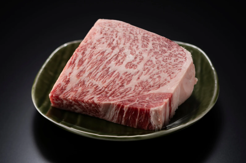 fj44 Teppanyaki ve Wagyu: Japon Mutfağının Kültürel Mirası ve Eşsiz Lezzetleri
